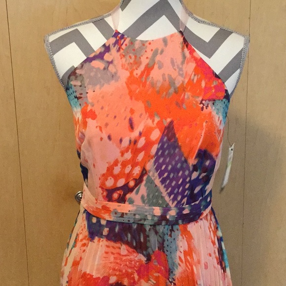 Pleat Gauze Halter Gown LAUNDRY BY SHELLI SEGAL - Picture 2 of 8